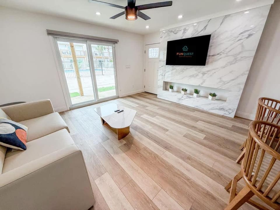Ocean Breeze 5A Apartment in Panama City Beach