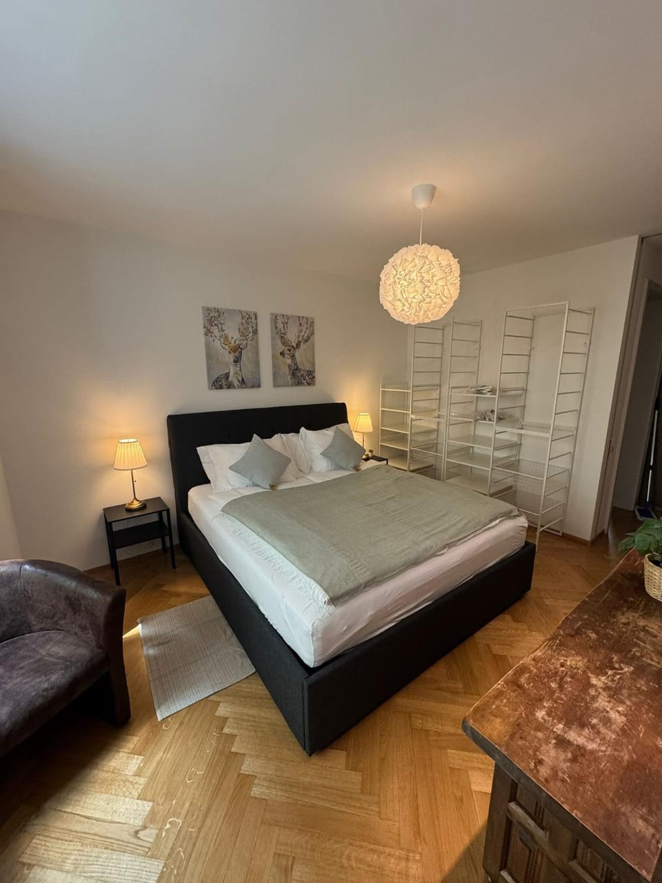Bed, Photo of the whole room, Seating area, Bedroom