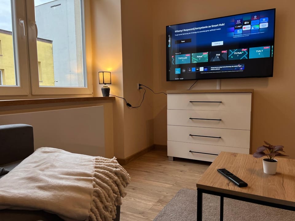 TV and multimedia, Photo of the whole room