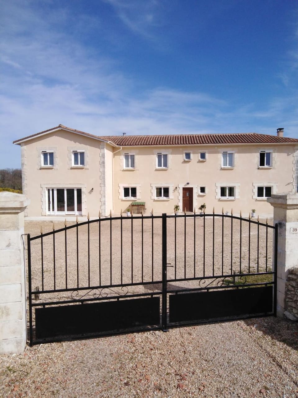 Le Clos de Bourdeilles chambre 2 avec wifi Bed and Breakfast in Nouvelle-Aquitaine