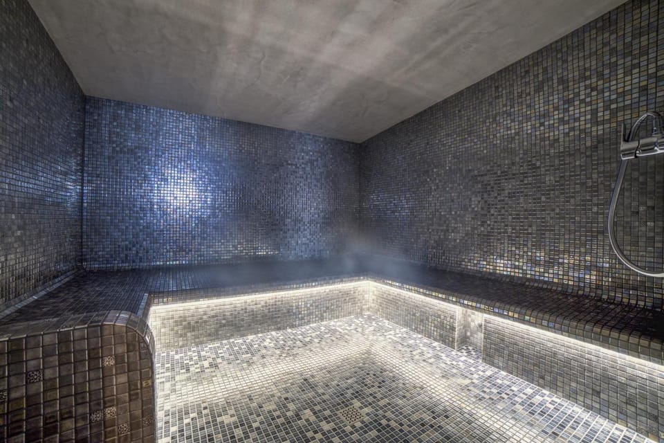 Property building, Bathroom, Living room