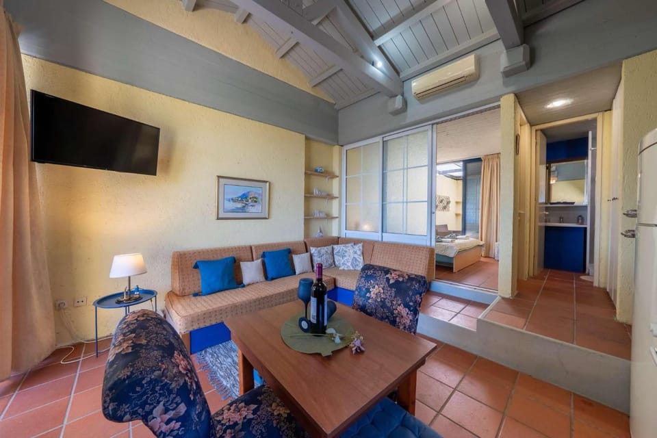Blue Marine 1 VIP Barbati On The Beach Apartment in Corfu, Greece