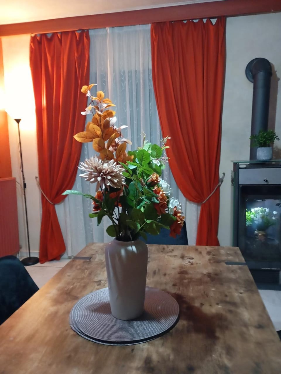 Decorative detail, Dining area