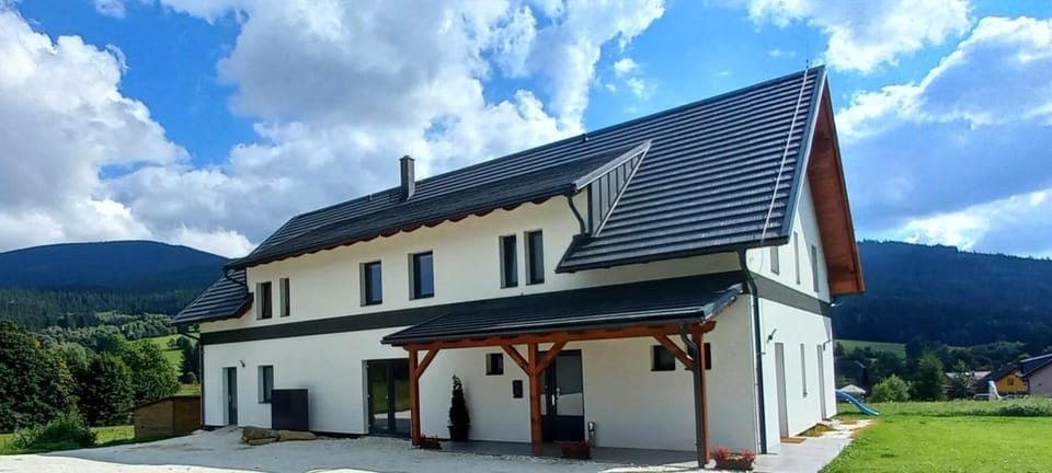 Property building, Day, Natural landscape, Mountain view