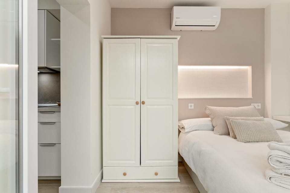 Living room, Bedroom