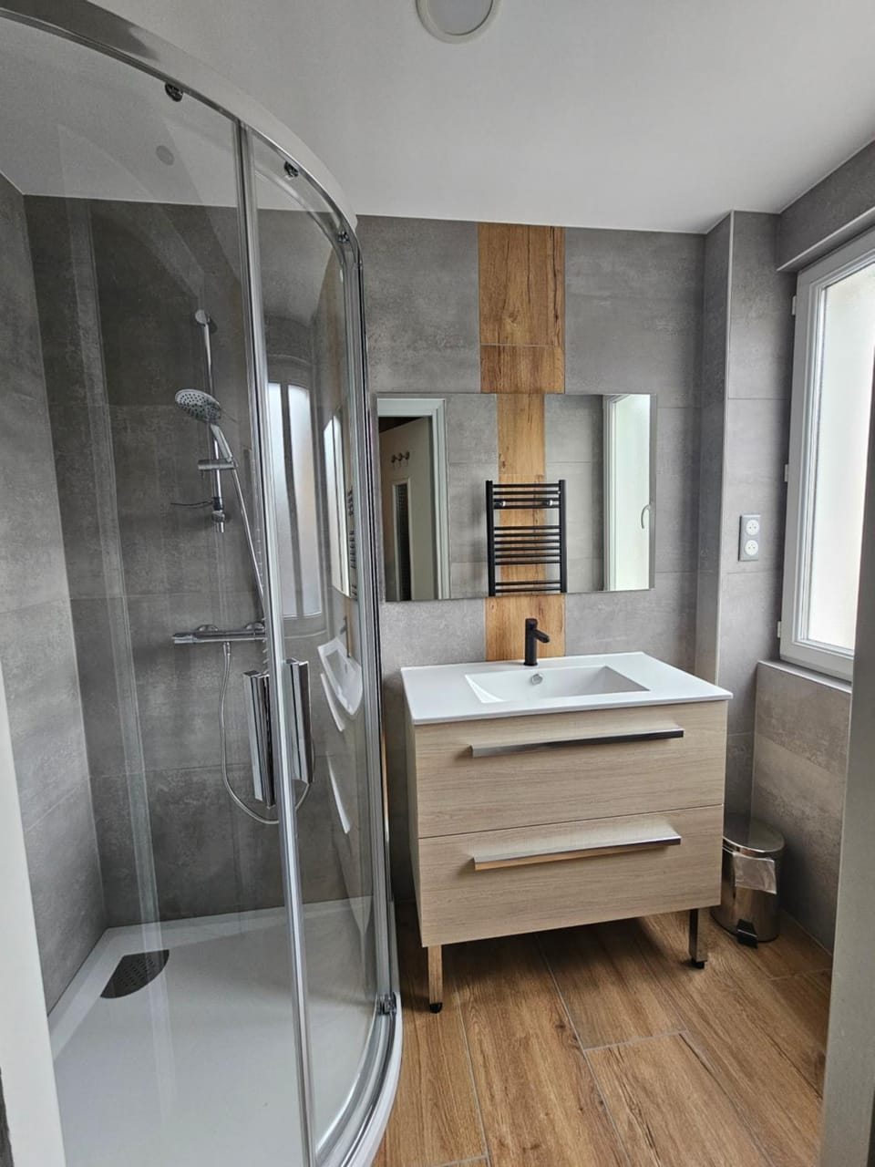 Shower, Bathroom