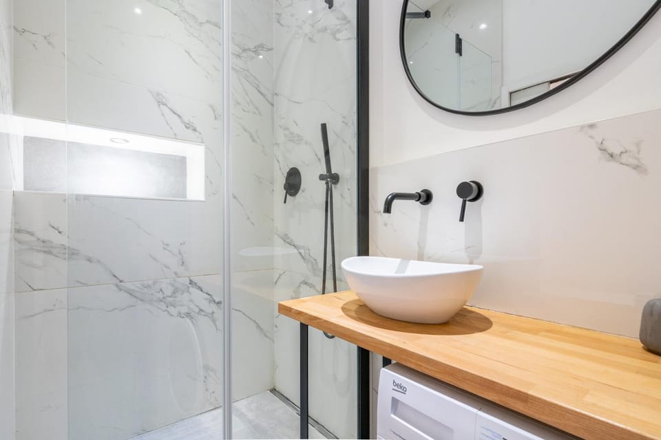 Shower, Bathroom, washing machine