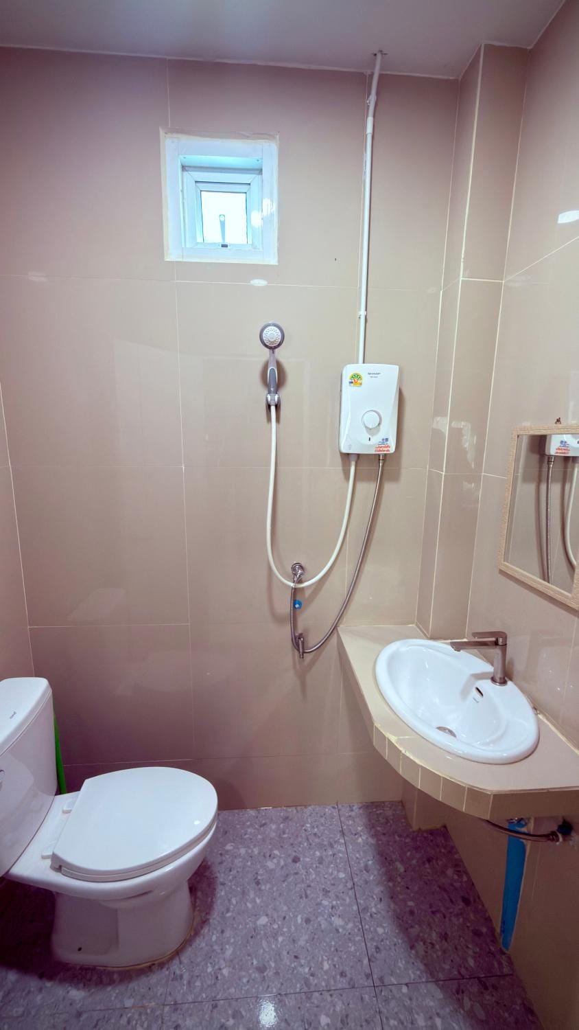 Shower, Toilet, Bathroom, bidet