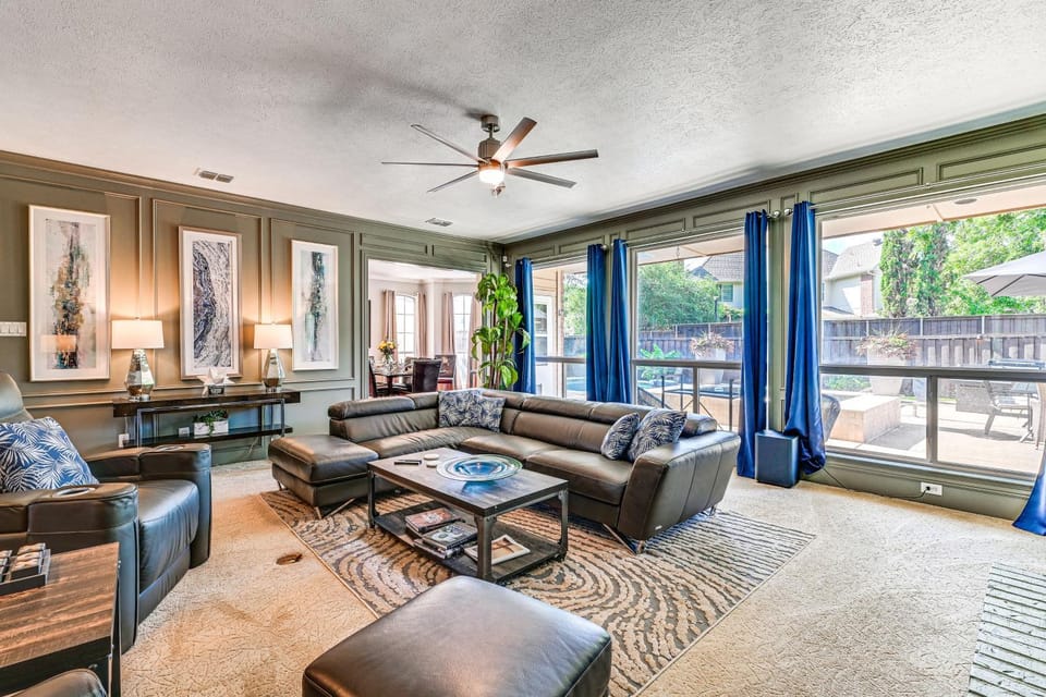 Relax By Pool, Soak in Hot Tub: Plano Home House in Plano