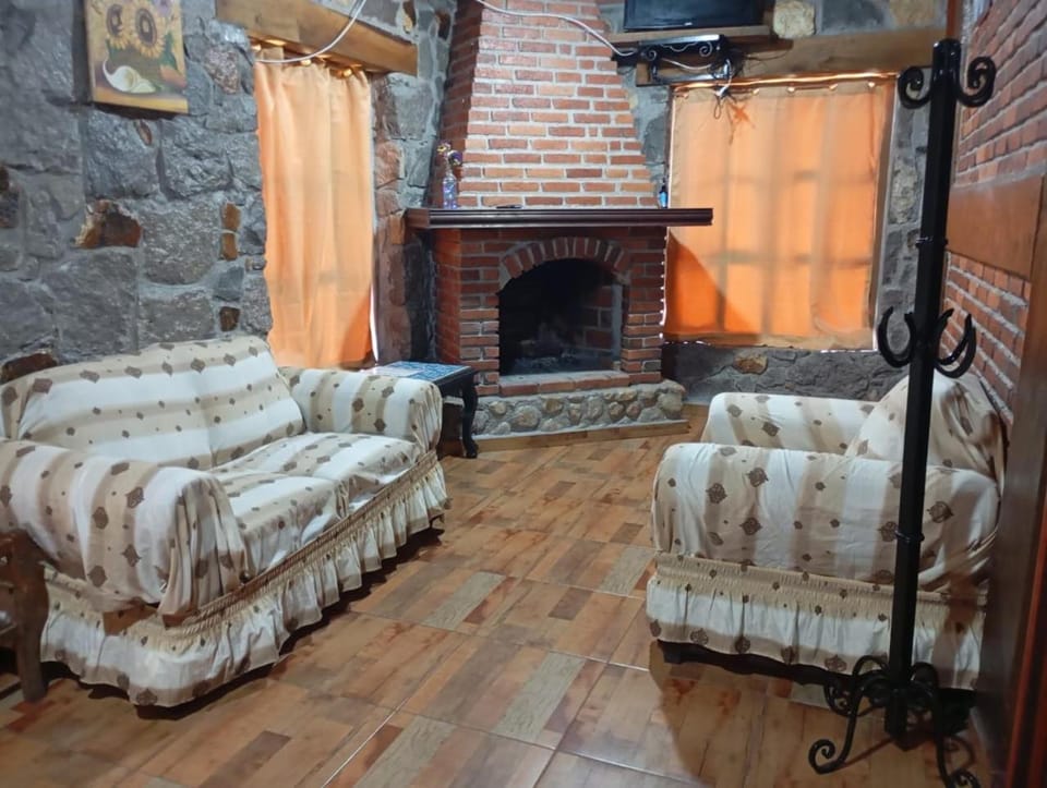 Cabaña la Rinconada House in State of Mexico
