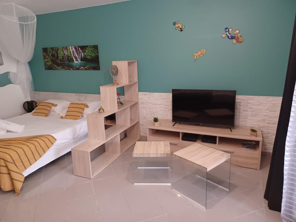 Lumazile, appartement refait à neuf, bord de mer et vue mer Apartment in Le Gosier