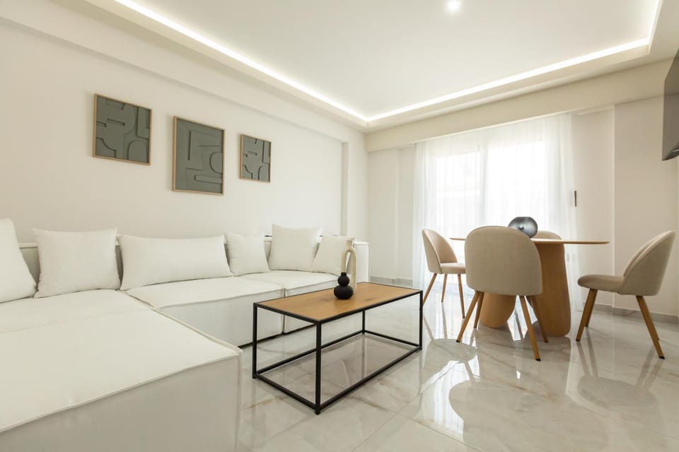 Living room, Photo of the whole room, Seating area, Dining area