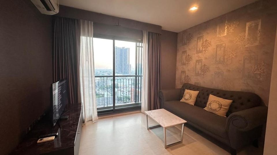 Perfect condo, BTS Thong lo 5mins by walking Apartment in Bangkok