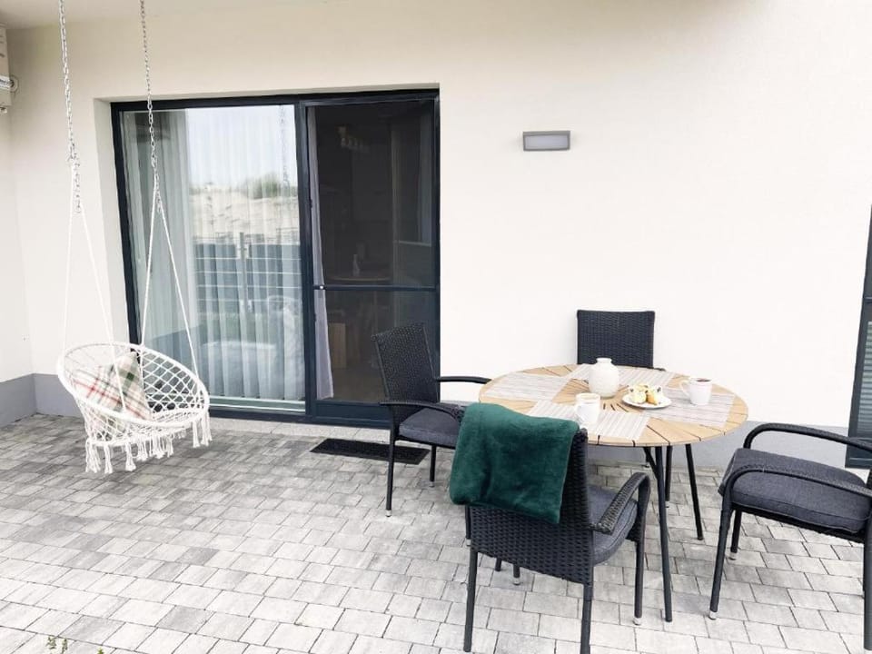 Patio, Day, View (from property/room), Balcony/Terrace, Seating area