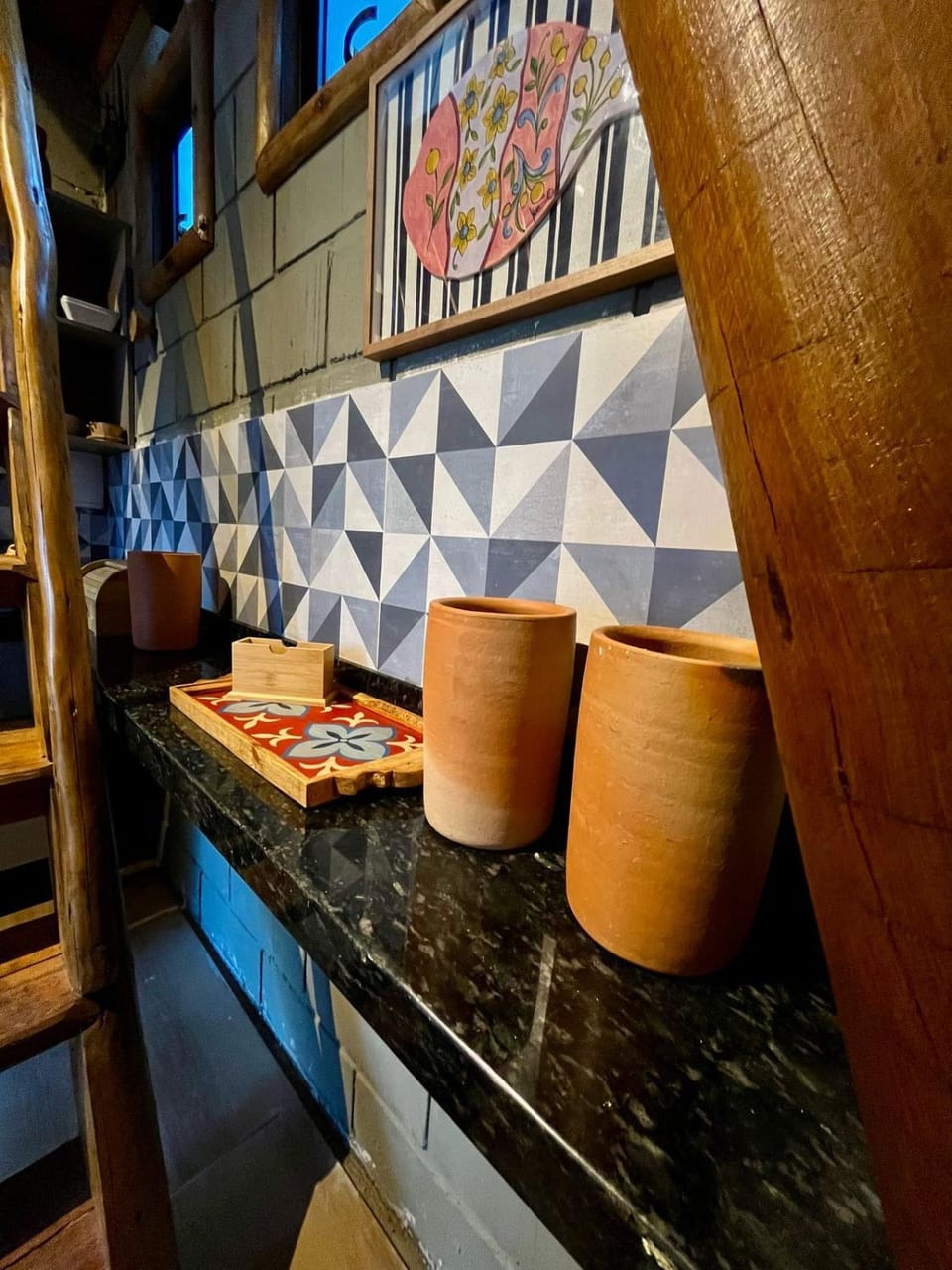 Kitchen or kitchenette, Food and drinks