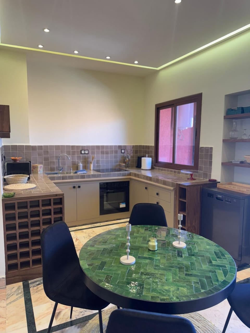 dishwasher, oven, stove, kitchen