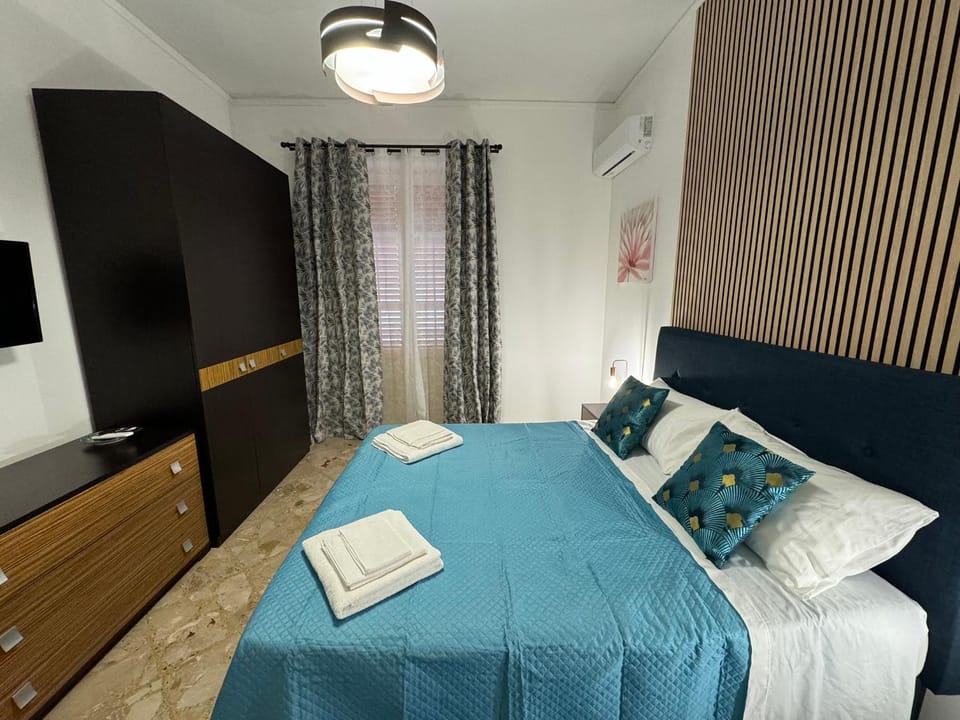 Bed, Photo of the whole room, Bedroom, towels, wardrobe, air conditioner