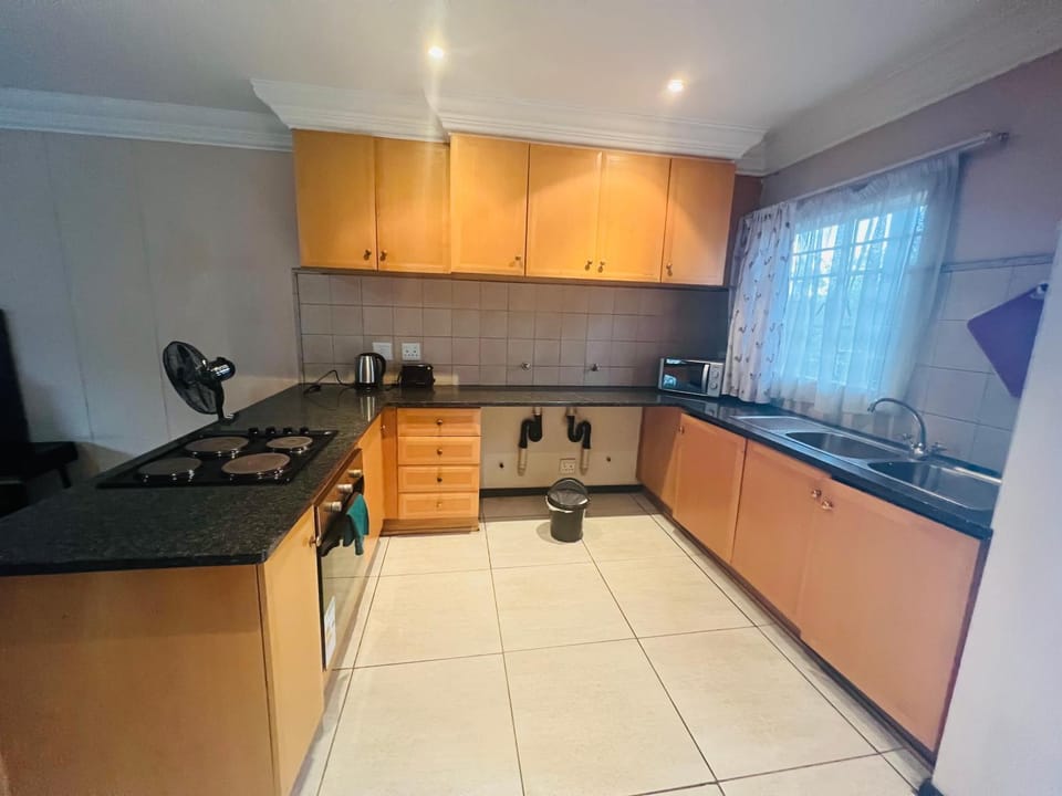 Mbizo Cozy Retreat- Lofts at Loftus Bed and Breakfast in Pretoria