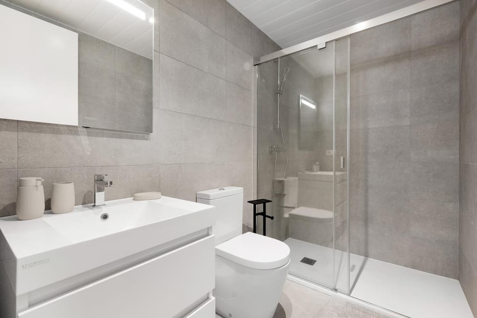 Bathroom, Living room