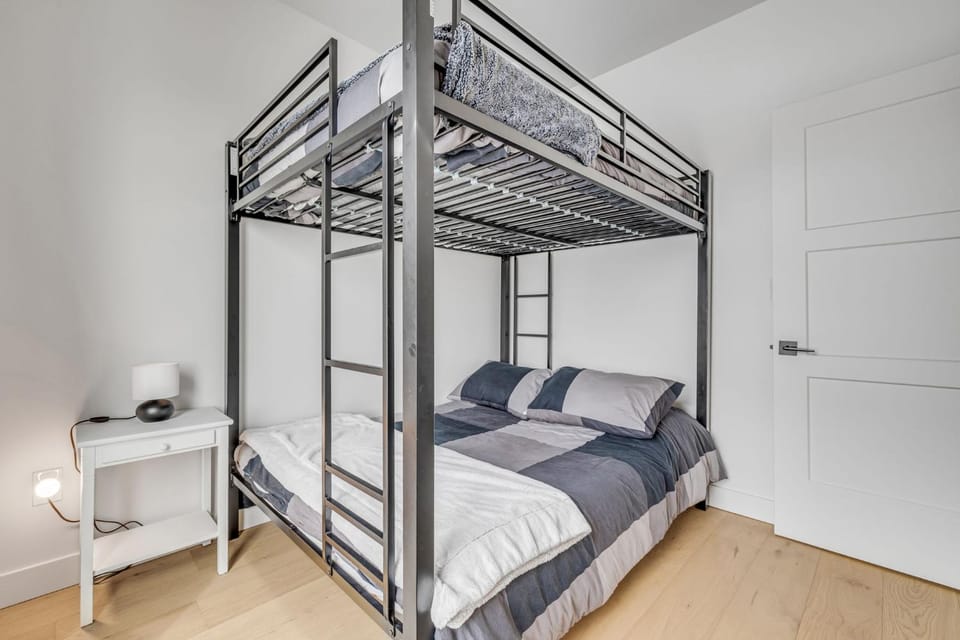 Bed, Bedroom, bunk bed