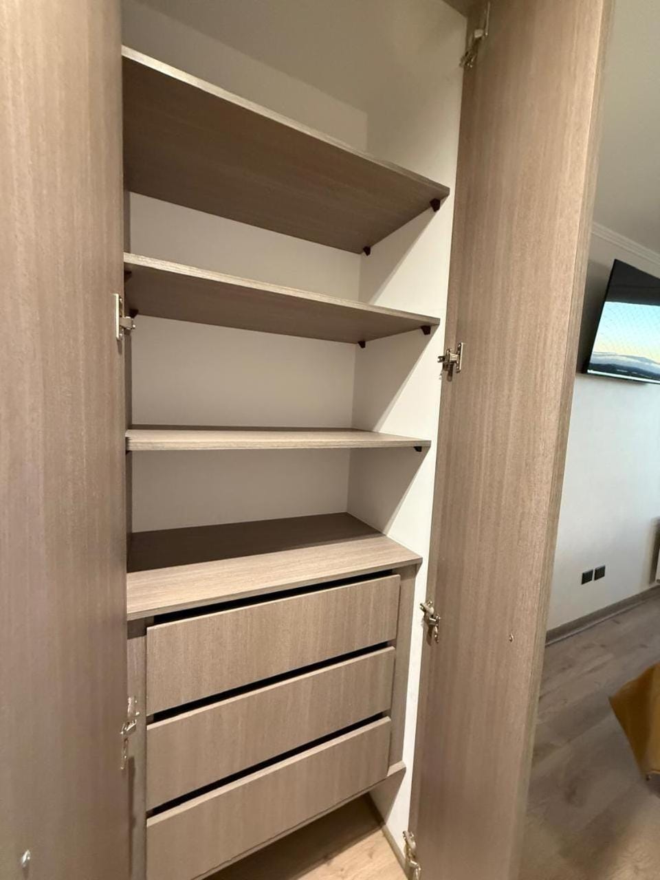 wardrobe