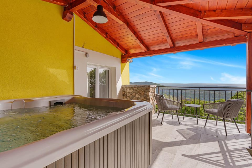 Denis naturparadies home with Garden,whirlpool,sea view Villa in Primorje-Gorski Kotar County