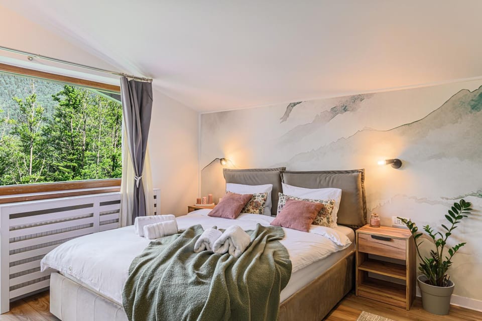 Bed, View (from property/room), Bedroom