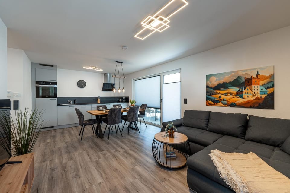 Living room, Dining area, kitchen