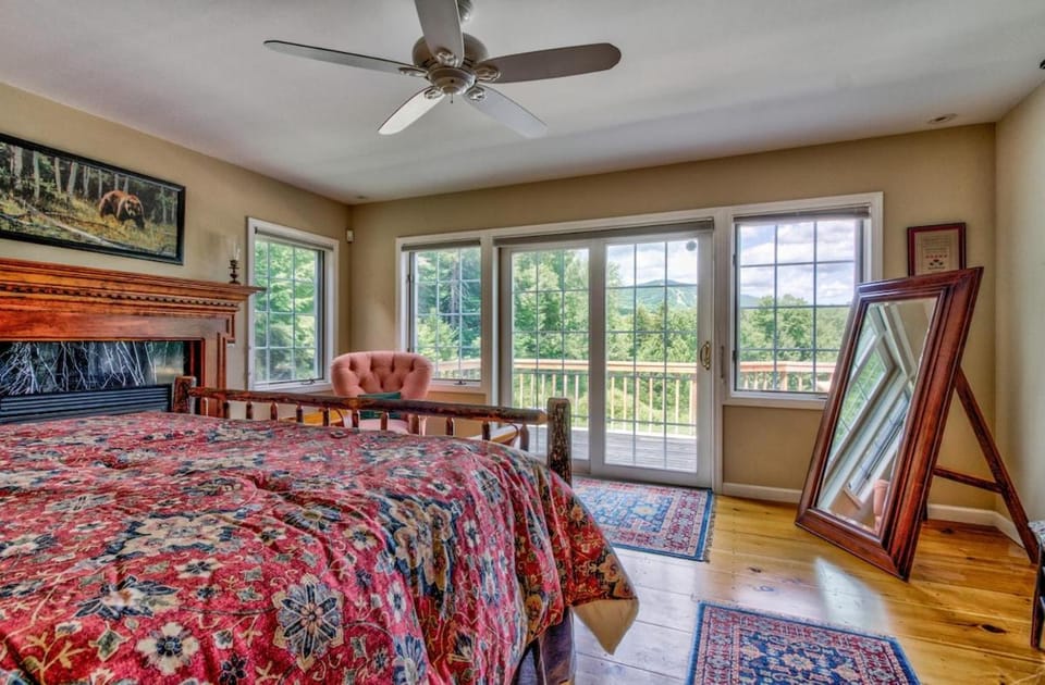 Stratton and Bromley 9 BRs Estate with a Swimming Pool House in Winhall