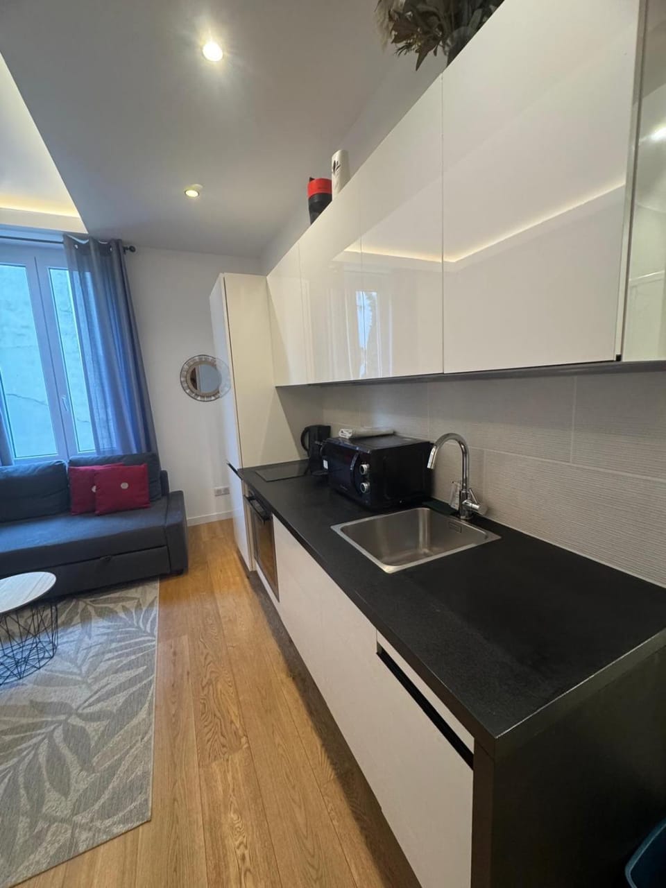 2P place massena Apartment in Nice