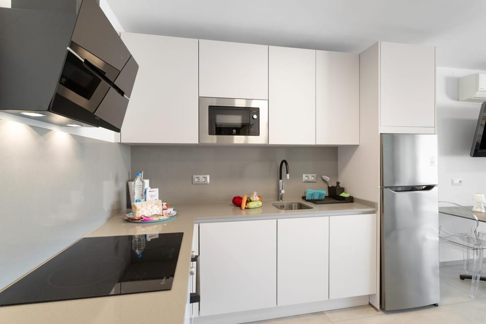 Kitchen or kitchenette, Living room