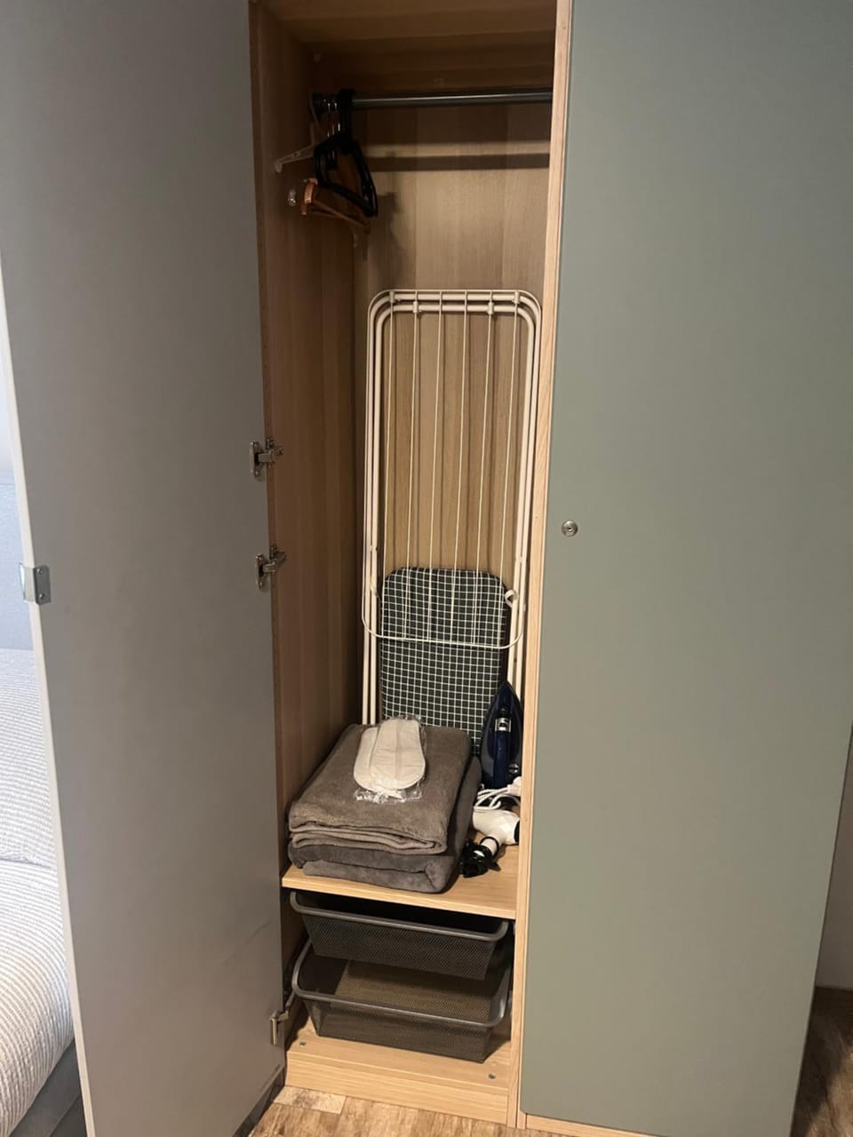 wardrobe