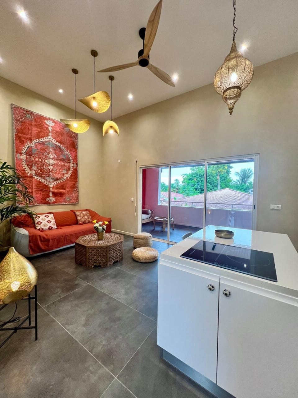 Kitchen or kitchenette, Living room