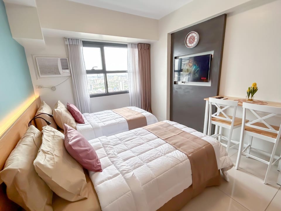 TV and multimedia, Dining area, Bedroom