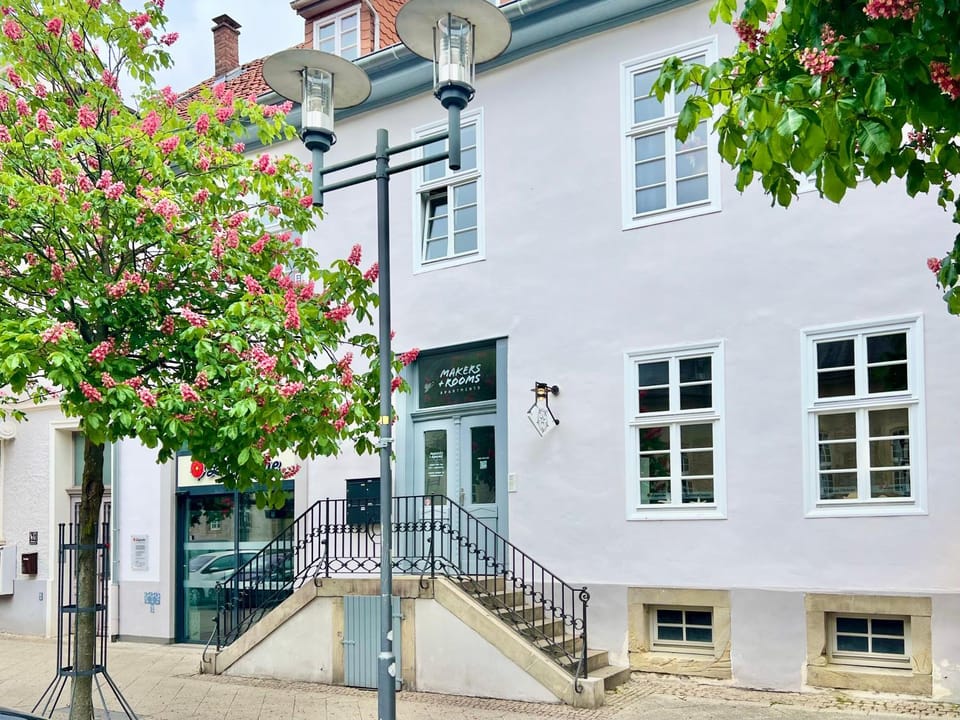 Property building, Facade/entrance, Neighbourhood
