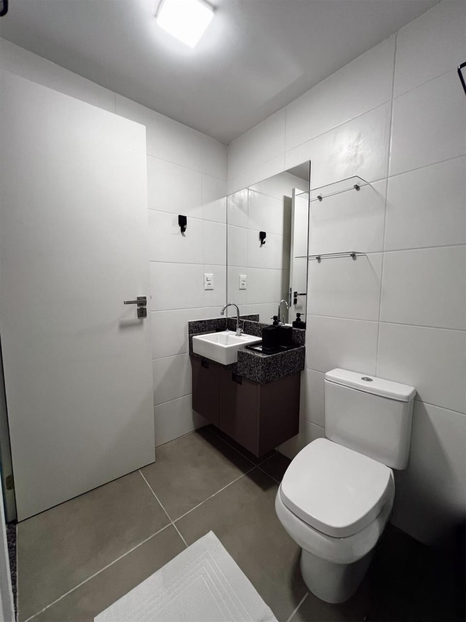 Shower, Bathroom, towels