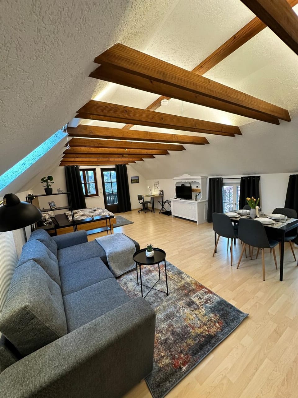 Photo of the whole room