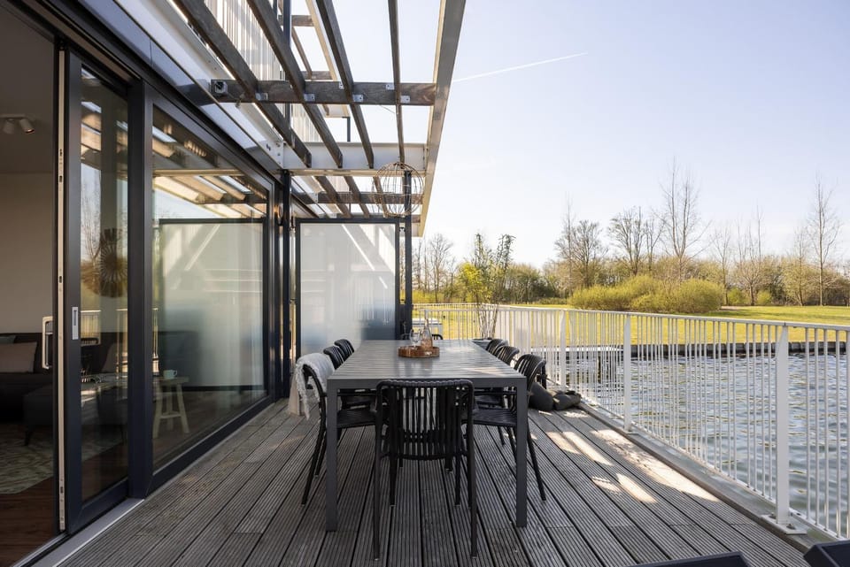 Balcony/Terrace, Lake view