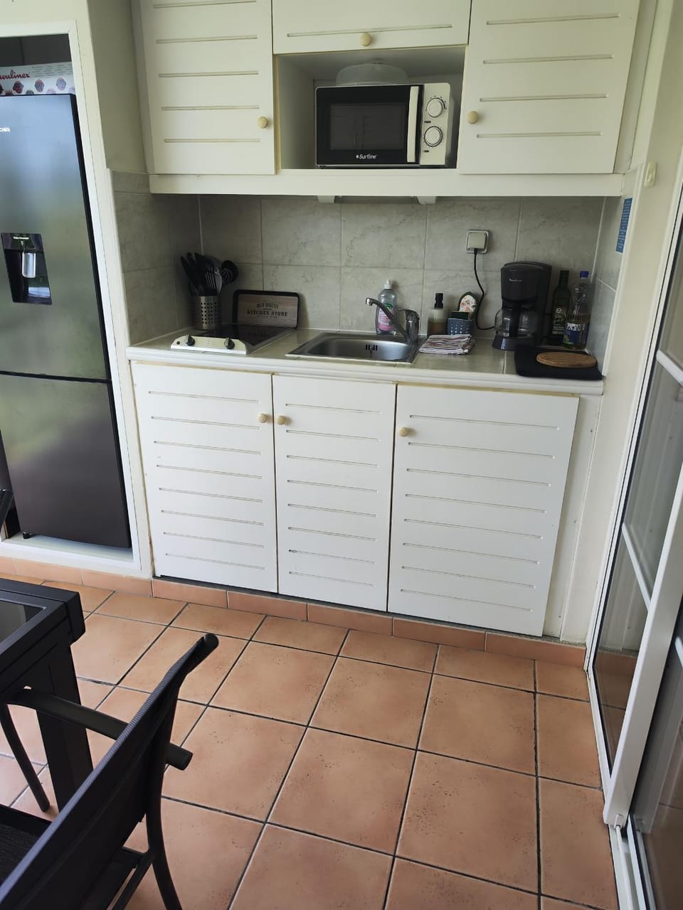 Kitchen or kitchenette