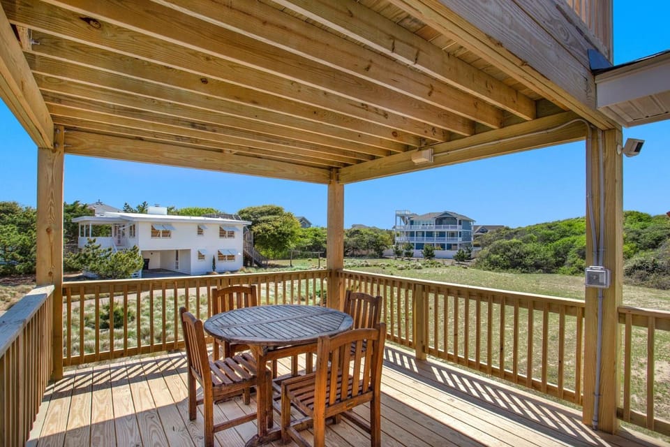 3018 - Celestial Mermaid House in Southern Shores