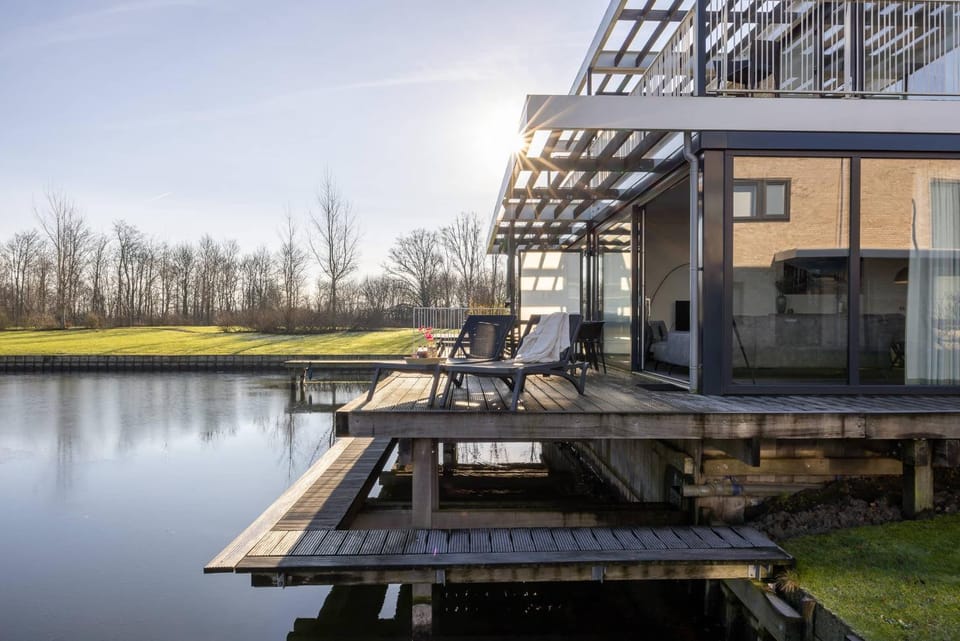 Hello Zeeland - Water Villa's Veerse Wende - with dog Villa in Zeeland, Netherlands