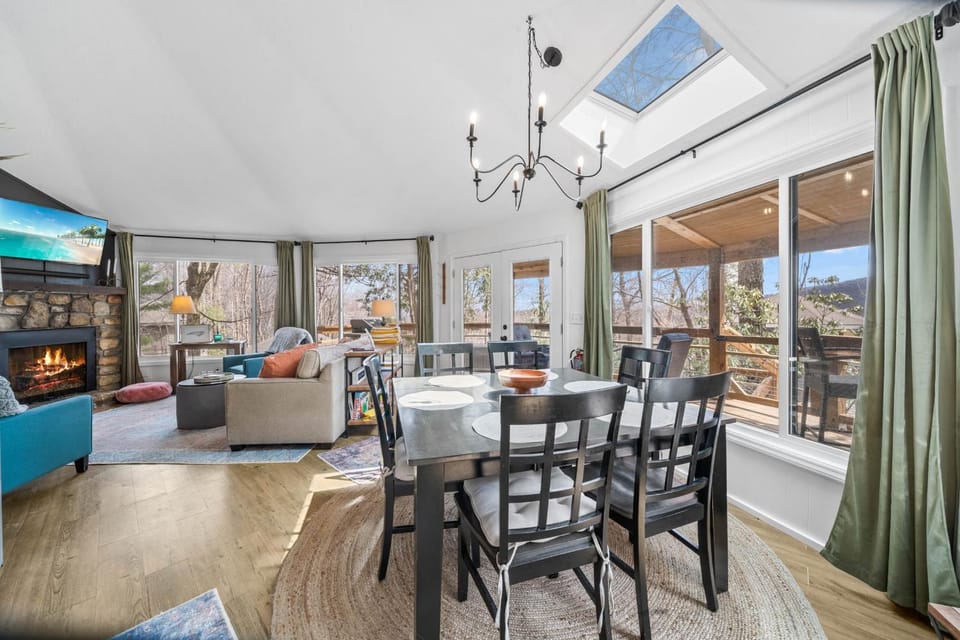 Round House House in Beech Mountain