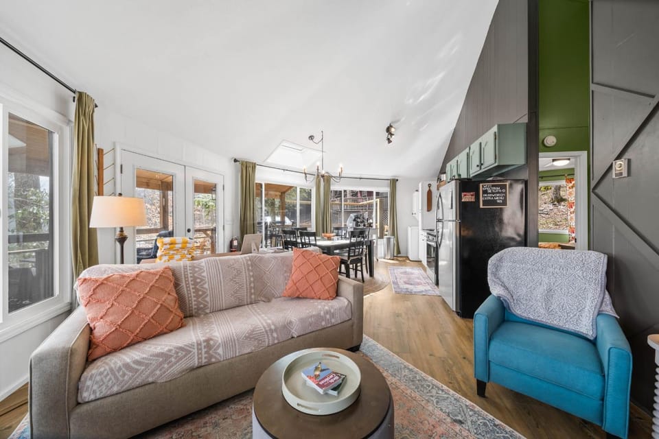 Round House House in Beech Mountain