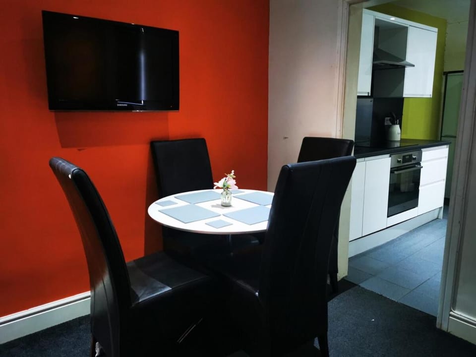 The Park Lane Haven - Contractors welcome House in Middlesbrough