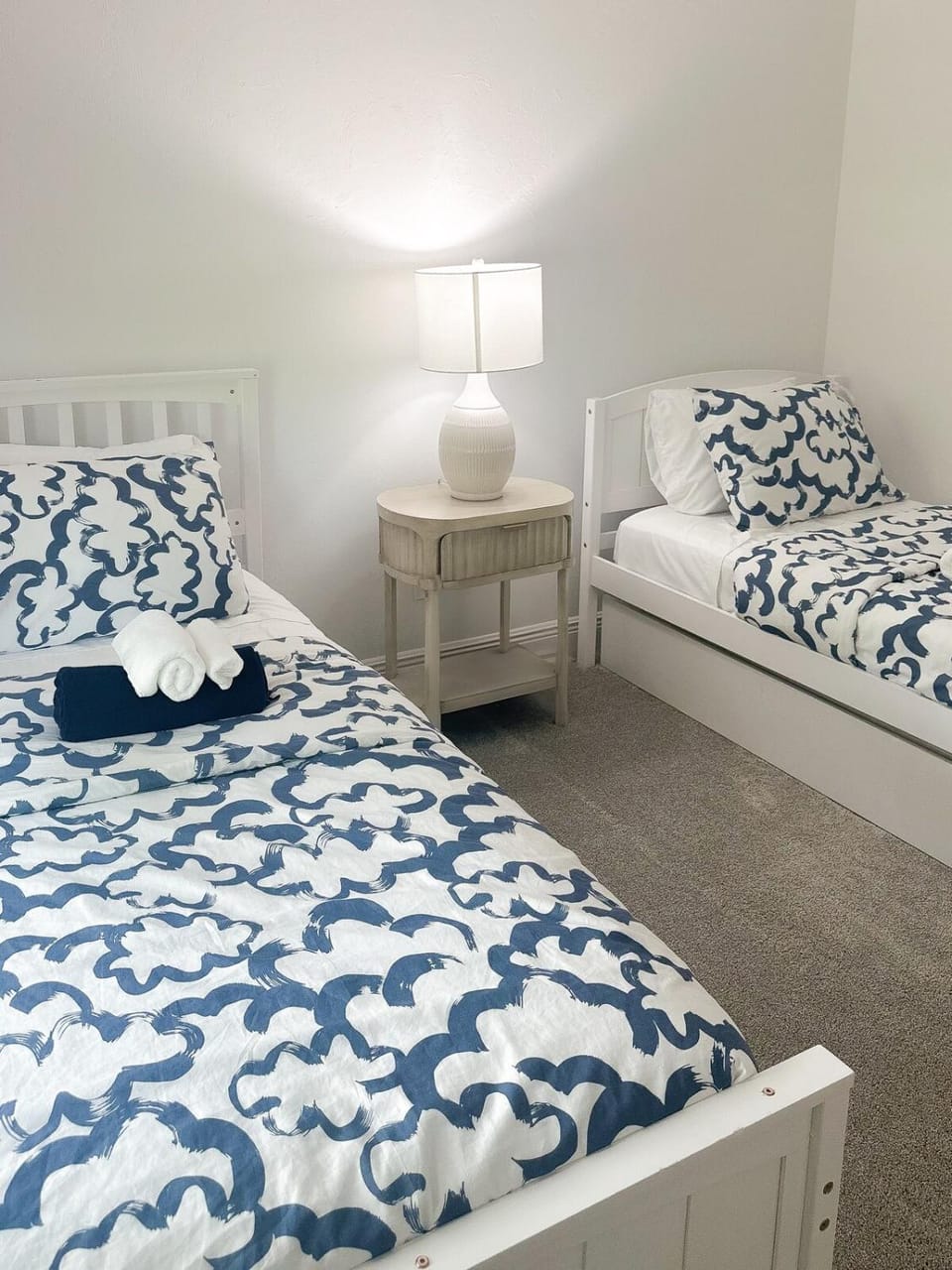 LE BLEU Charming Poolside Retreat Villa in Bonita Springs