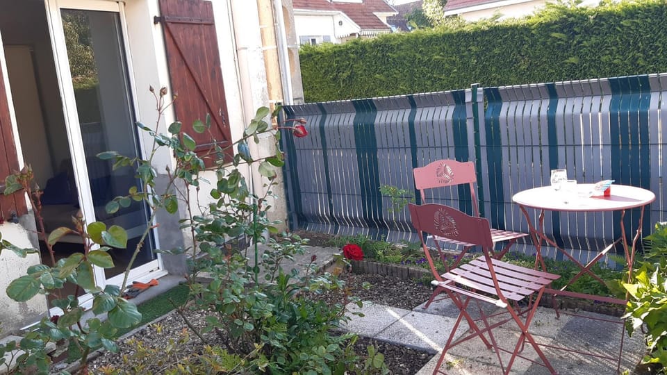 Garden, Balcony/Terrace