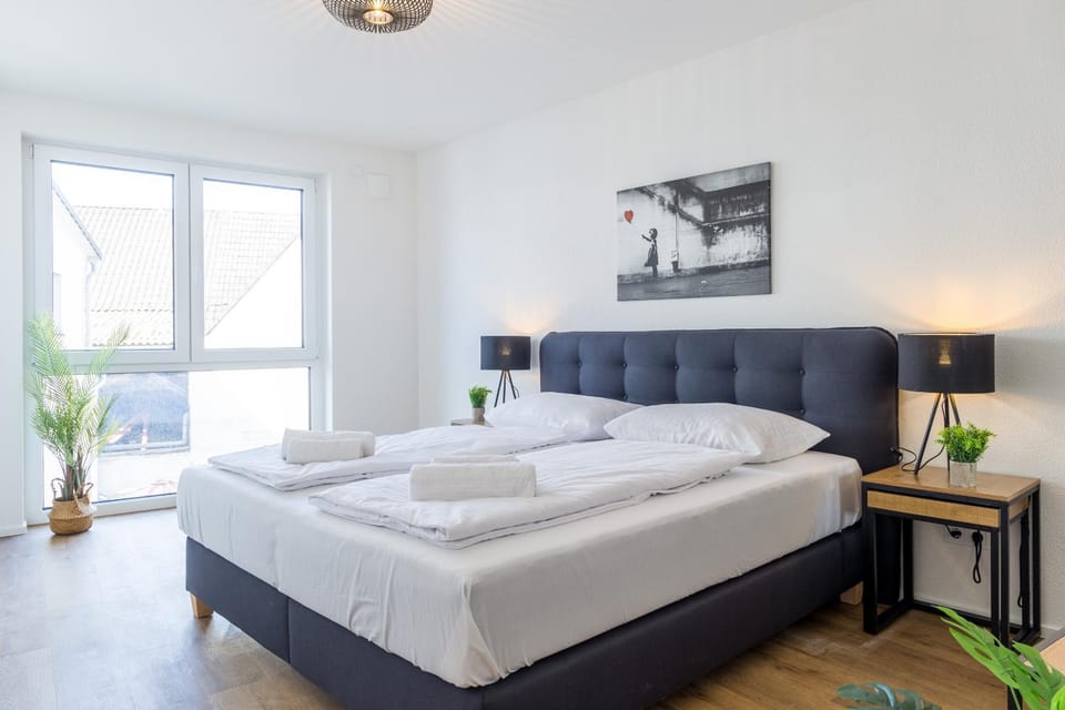 Bed, View (from property/room), Photo of the whole room, Bedroom, towels