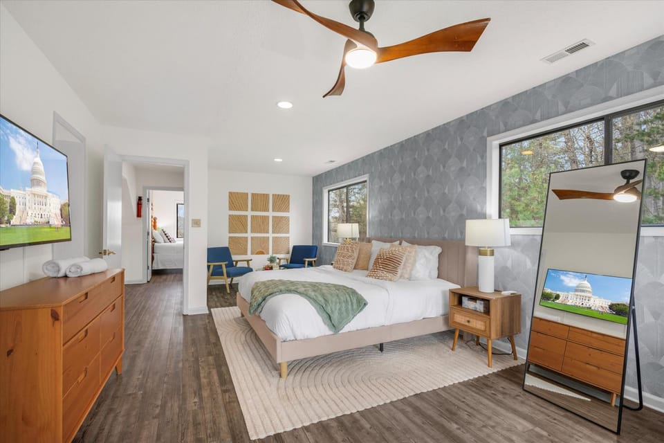 Resort Getaway - Golf, BMX trail, Hot Tub & Arcade! Apartment in Basye