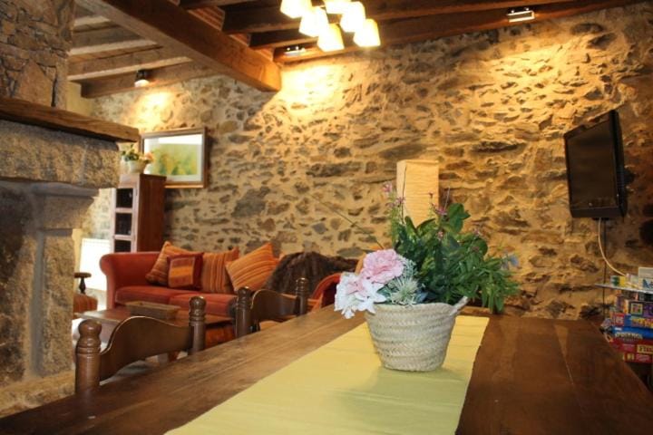 Cabachuelas I casas rurales House in Castile and León