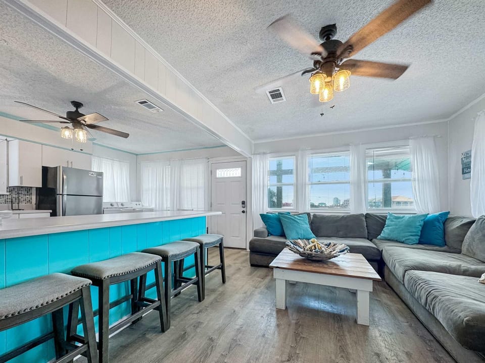 Bungalow by the Bay with FREE ACTIVITIES House in Alabama